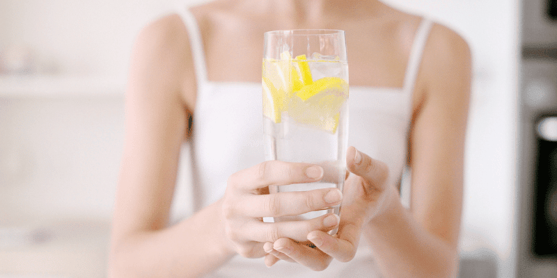 Jak picie wody wpływa na odchudzanie i na formę - ile pić?